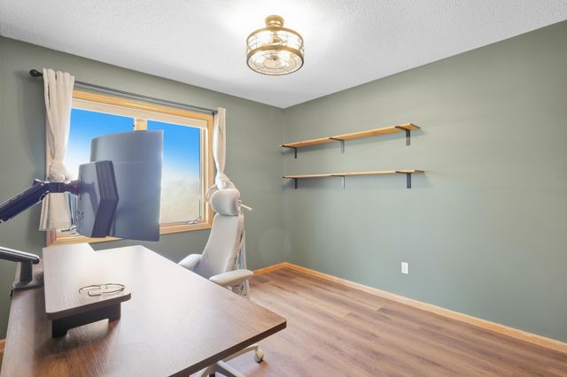 22630 Janero Avenue, Forest Lake, MN 55025