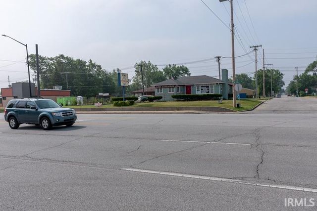201 E Mckinley Avenue, Mishawaka, IN 46545