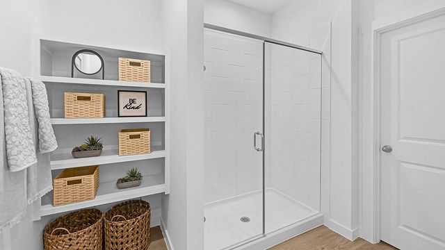 1323 Isola Bella Drive, Richmond, TX 77406