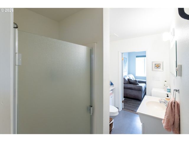 56 JENNINGS Rd, Trout Lake, WA 98650