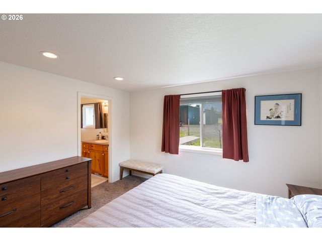 56 JENNINGS Rd, Trout Lake, WA 98650