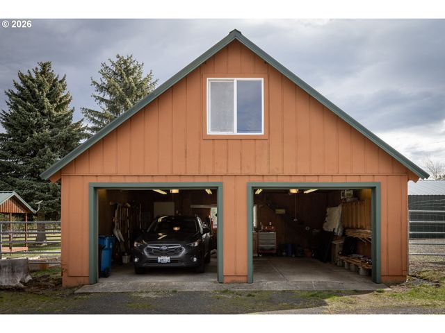 56 JENNINGS Rd, Trout Lake, WA 98650