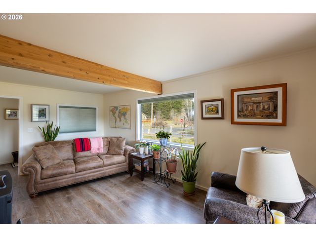 56 JENNINGS Rd, Trout Lake, WA 98650