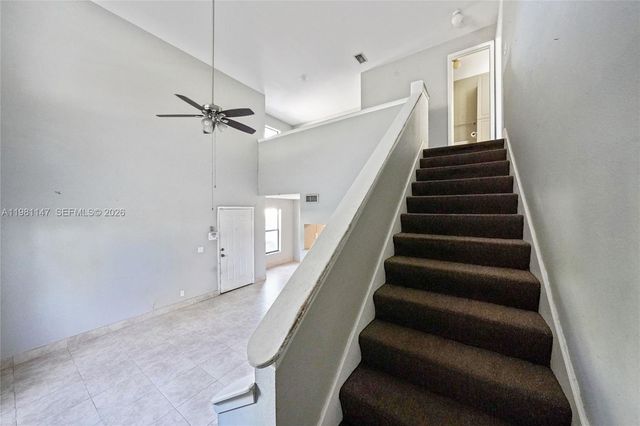 4092 N Pine Island Rd 206, Sunrise, FL 33351