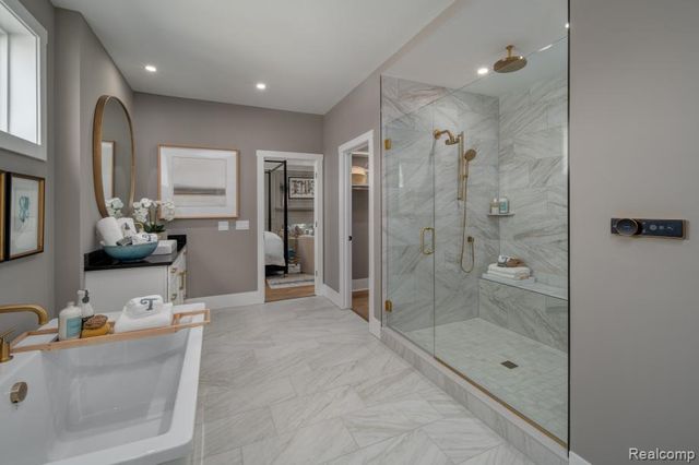 138 Maple Leaf Lane, Ann Arbor, MI 48105