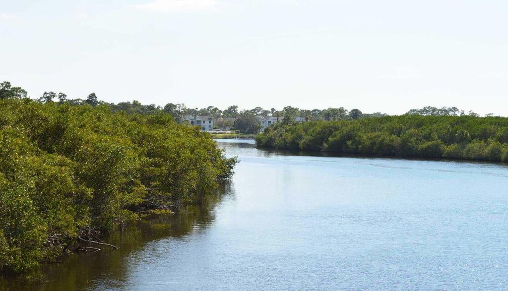 506 NE Oleander Avenue, Port St. Lucie, FL 34952
