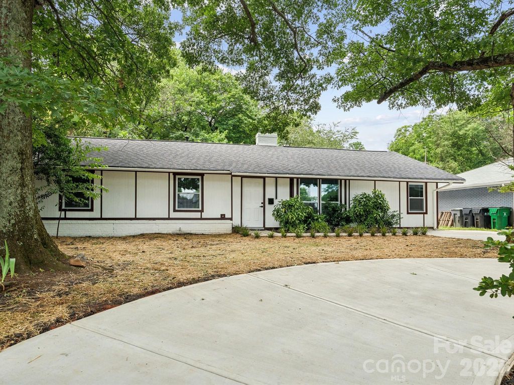 2000 Tyvola Road, Charlotte, NC 28210