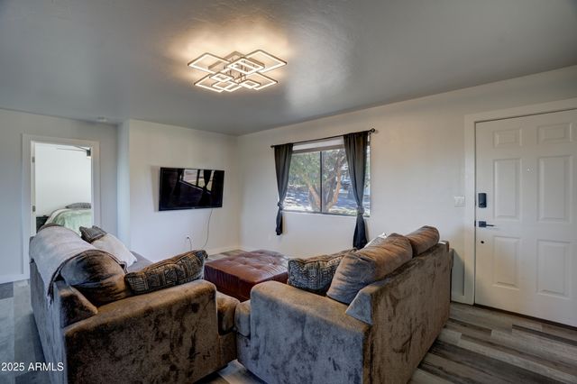 8620 E CRATER Court, Prescott Valley, AZ 86314