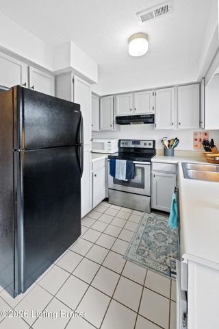 751 Yorkwood Pl, Louisville, KY 40223
