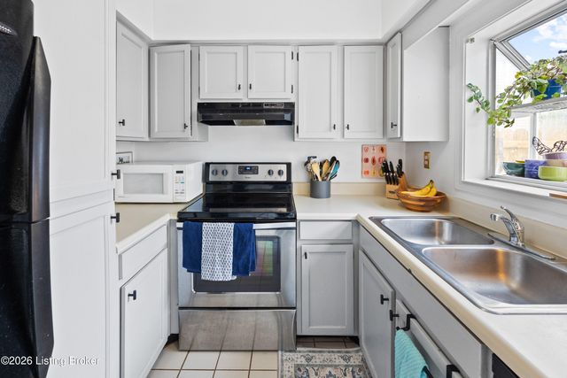 751 Yorkwood Pl, Louisville, KY 40223