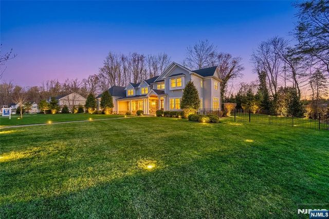 106 Koch Lane, Old Tappan, NJ 07675