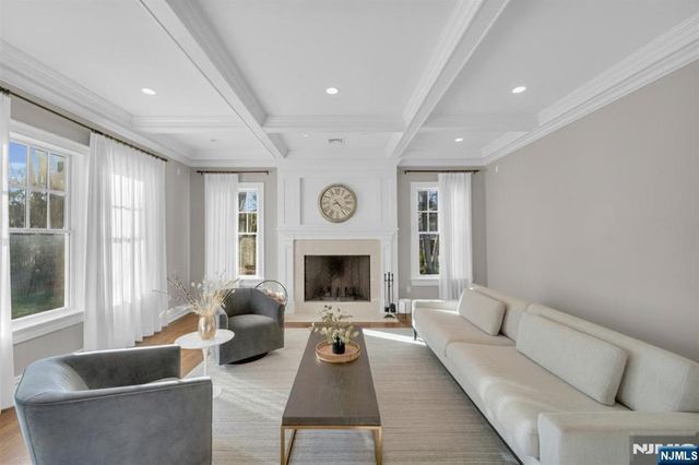 106 Koch Lane, Old Tappan, NJ 07675