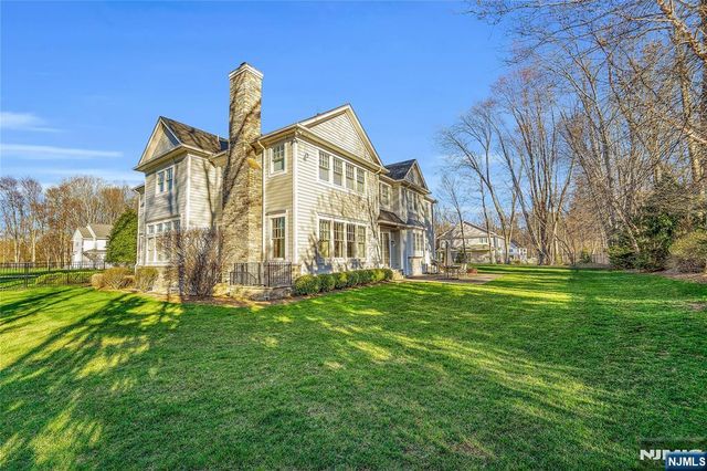 106 Koch Lane, Old Tappan, NJ 07675