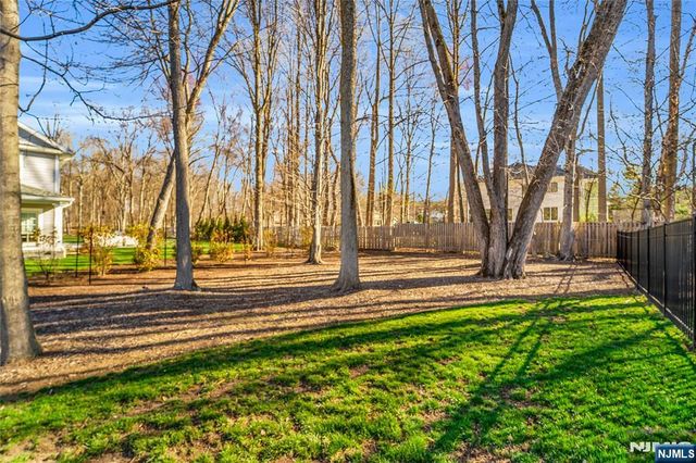 106 Koch Lane, Old Tappan, NJ 07675