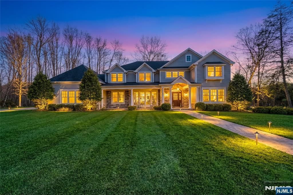 106 Koch Lane, Old Tappan, NJ 07675
