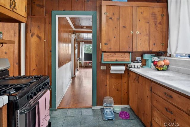 1190 Scenic, Rimforest, CA 92378