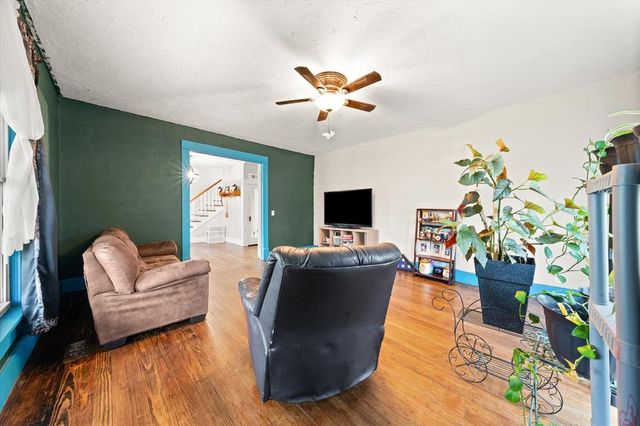 1005 E Noble Avenue, Guthrie, OK 73044