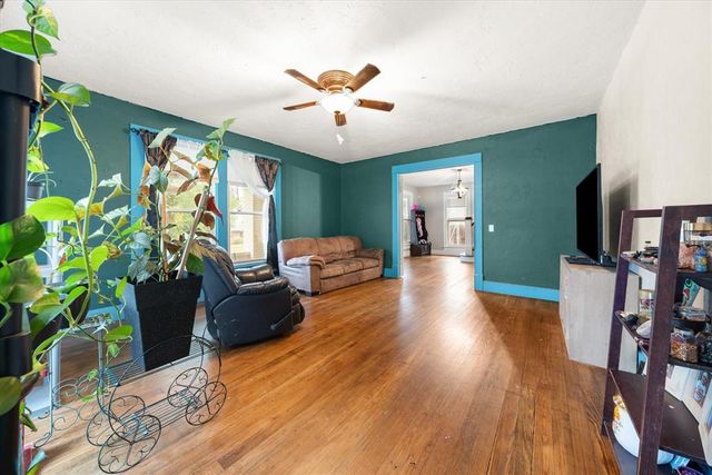 1005 E Noble Avenue, Guthrie, OK 73044