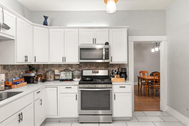 1005 E Noble Avenue, Guthrie, OK 73044