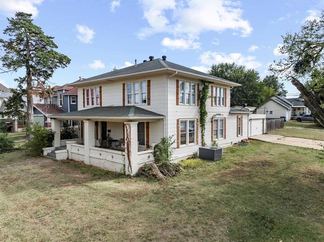 1005 E Noble Avenue, Guthrie, OK 73044