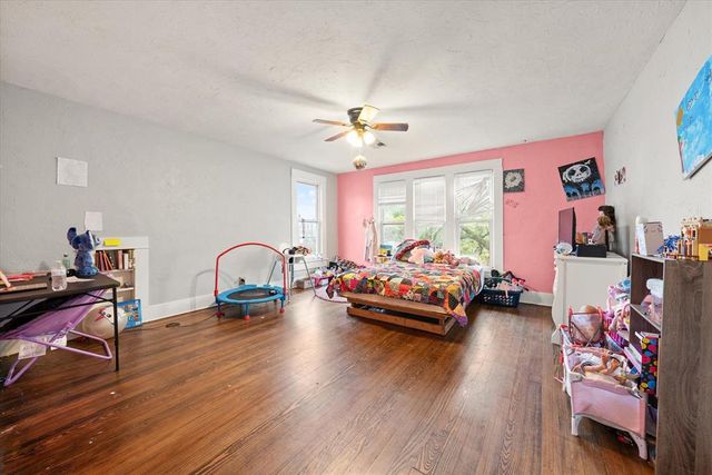 1005 E Noble Avenue, Guthrie, OK 73044