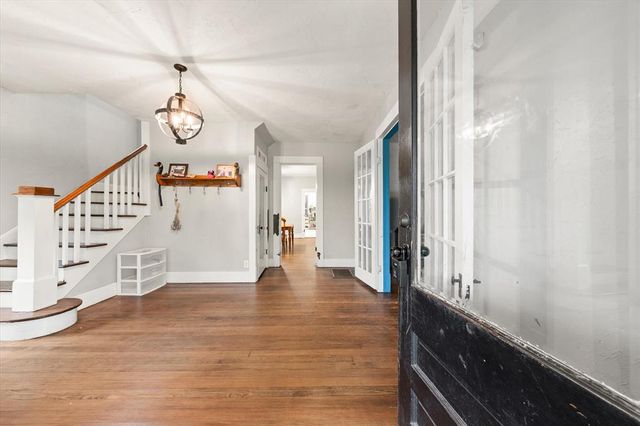 1005 E Noble Avenue, Guthrie, OK 73044