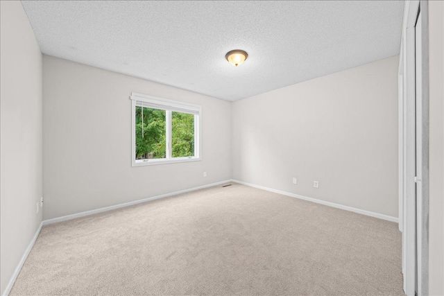 139 Ridge Way, Mahtomedi, MN 55115