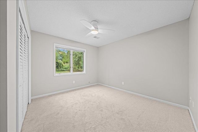 139 Ridge Way, Mahtomedi, MN 55115