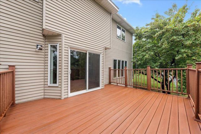 139 Ridge Way, Mahtomedi, MN 55115