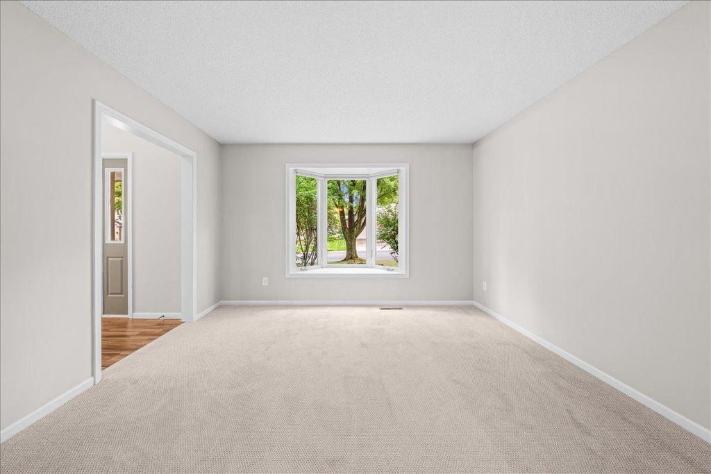 139 Ridge Way, Mahtomedi, MN 55115 — photo 5