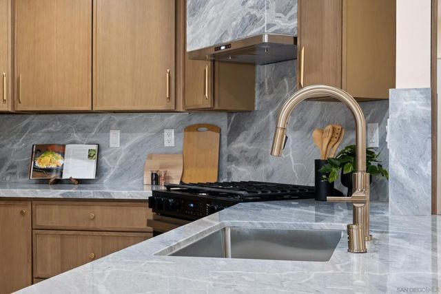 11579 Lorirae Pl, San Diego, CA 92126