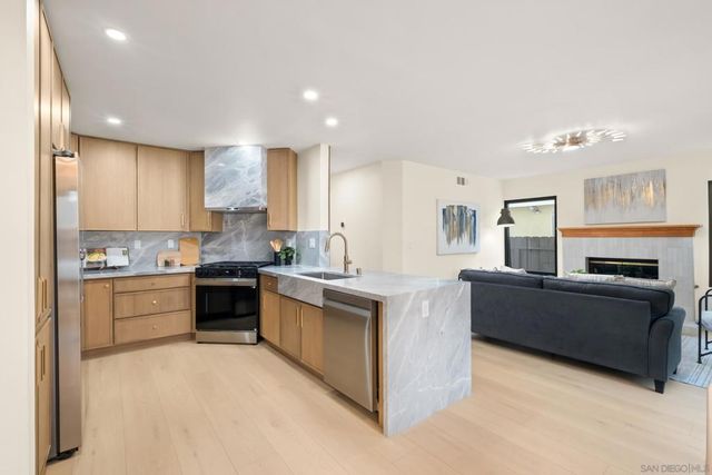 11579 Lorirae Pl, San Diego, CA 92126