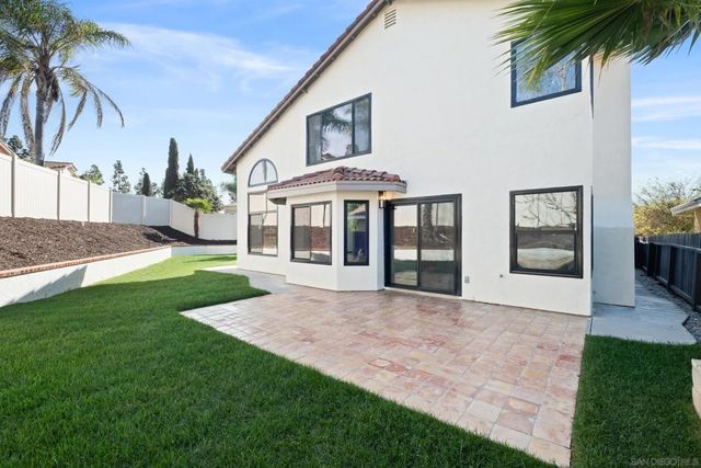 11579 Lorirae Pl, San Diego, CA 92126