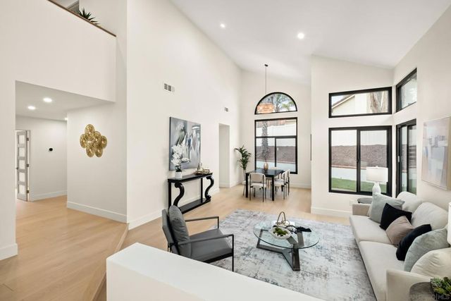 11579 Lorirae Pl, San Diego, CA 92126