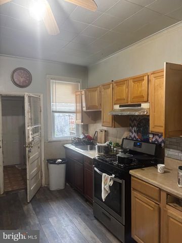 1157 CHAMBERS ST, Trenton, NJ 08610