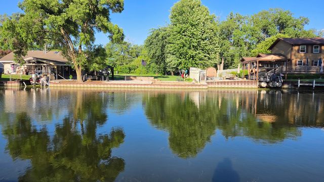 609 Monterrey Terrace, Mchenry, IL 60050