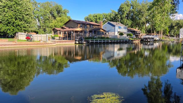 609 Monterrey Terrace, Mchenry, IL 60050