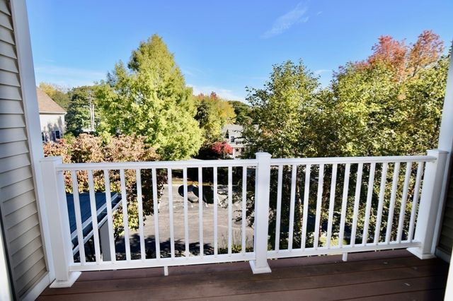 1 Lenox Street 209, Norwood, MA 02062
