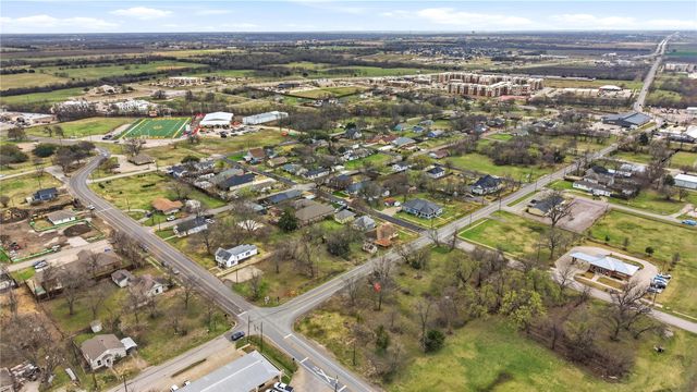 212 E Walnut Street, Celina, TX 75009