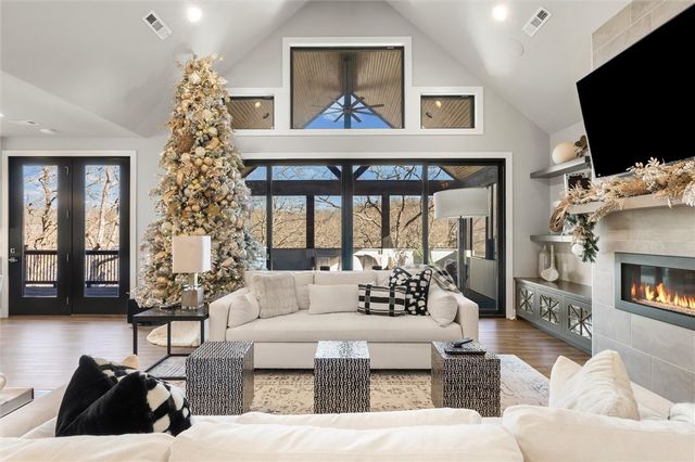 497 Honey Creek Road, Eureka Springs, AR 72631