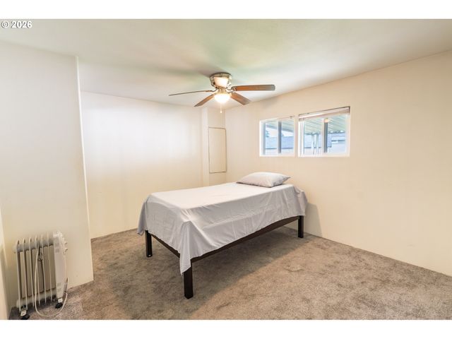 13900 Se HIGHWAY 212 186, Clackamas, OR 97015