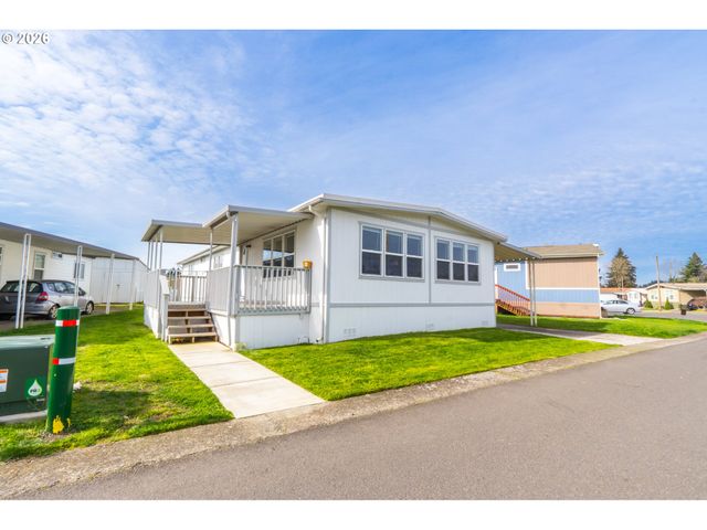 13900 Se HIGHWAY 212 186, Clackamas, OR 97015