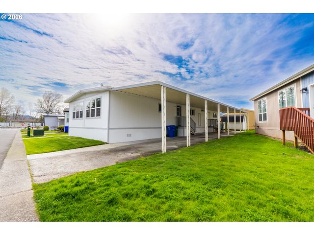 13900 Se HIGHWAY 212 186, Clackamas, OR 97015