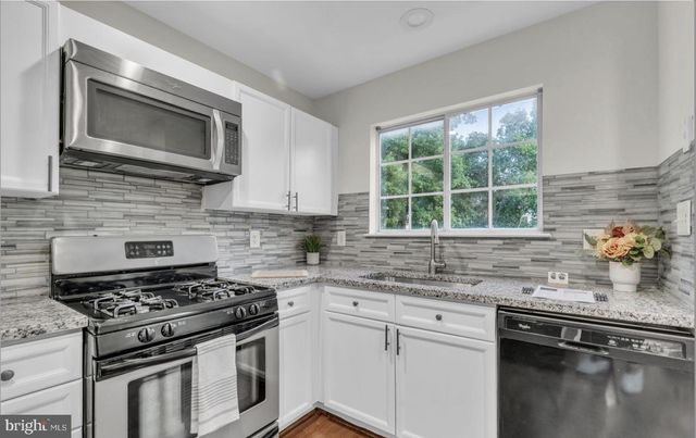 14197 AUTUMN CIR, Centreville, VA 20121