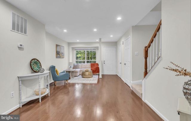 14197 AUTUMN CIR, Centreville, VA 20121