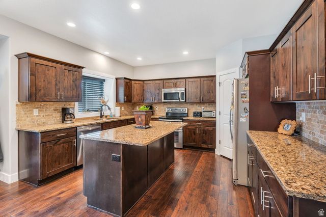 742 N 700 W CIR, American Fork, UT 84003