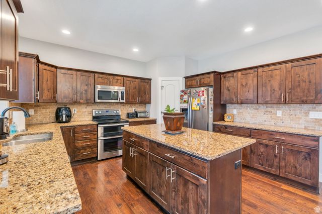 742 N 700 W CIR, American Fork, UT 84003