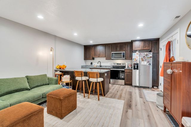 742 N 700 W CIR, American Fork, UT 84003