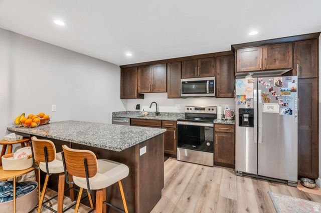 742 N 700 W CIR, American Fork, UT 84003