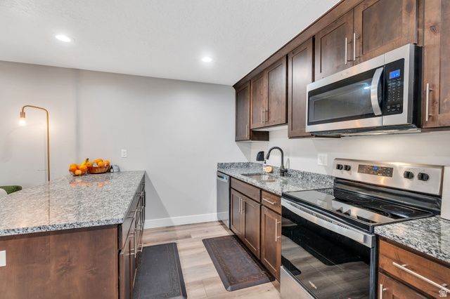 742 N 700 W CIR, American Fork, UT 84003